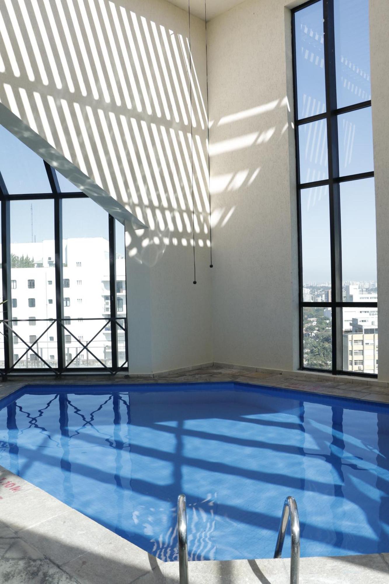Radisson Oscar Freire Hotel São Paulo Ngoại thất bức ảnh The pool at the top of the building