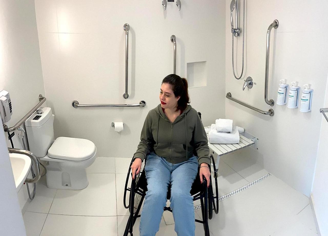 Radisson Oscar Freire Hotel São Paulo Ngoại thất bức ảnh Disabled toilet with shower